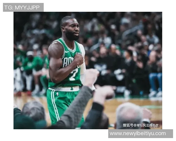 杰伦布朗上半场火力全开狂砍27分5篮板5助攻3抢断三分球命中率惊人 杰伦布朗上半场火力全开狂砍27分5篮板5助攻3抢断三分球命中率惊人